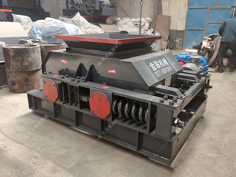 石灰石破碎生產(chǎn)線配雙齒輥合適嗎？關(guān)鍵看這2個(gè)指標(biāo)！